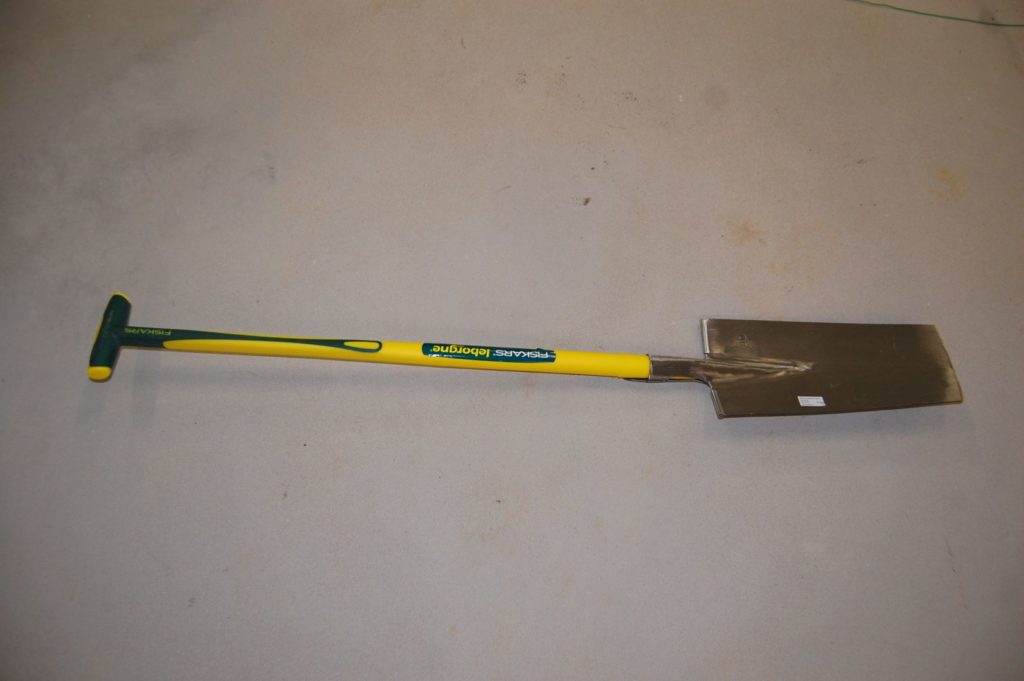 Bêche avec tête de 40cm - Gardencenter.ch
