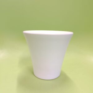 Cache pot en céramique blanc