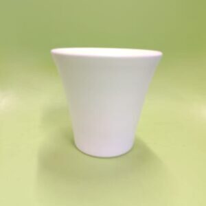 Cache pot en céramique blanc